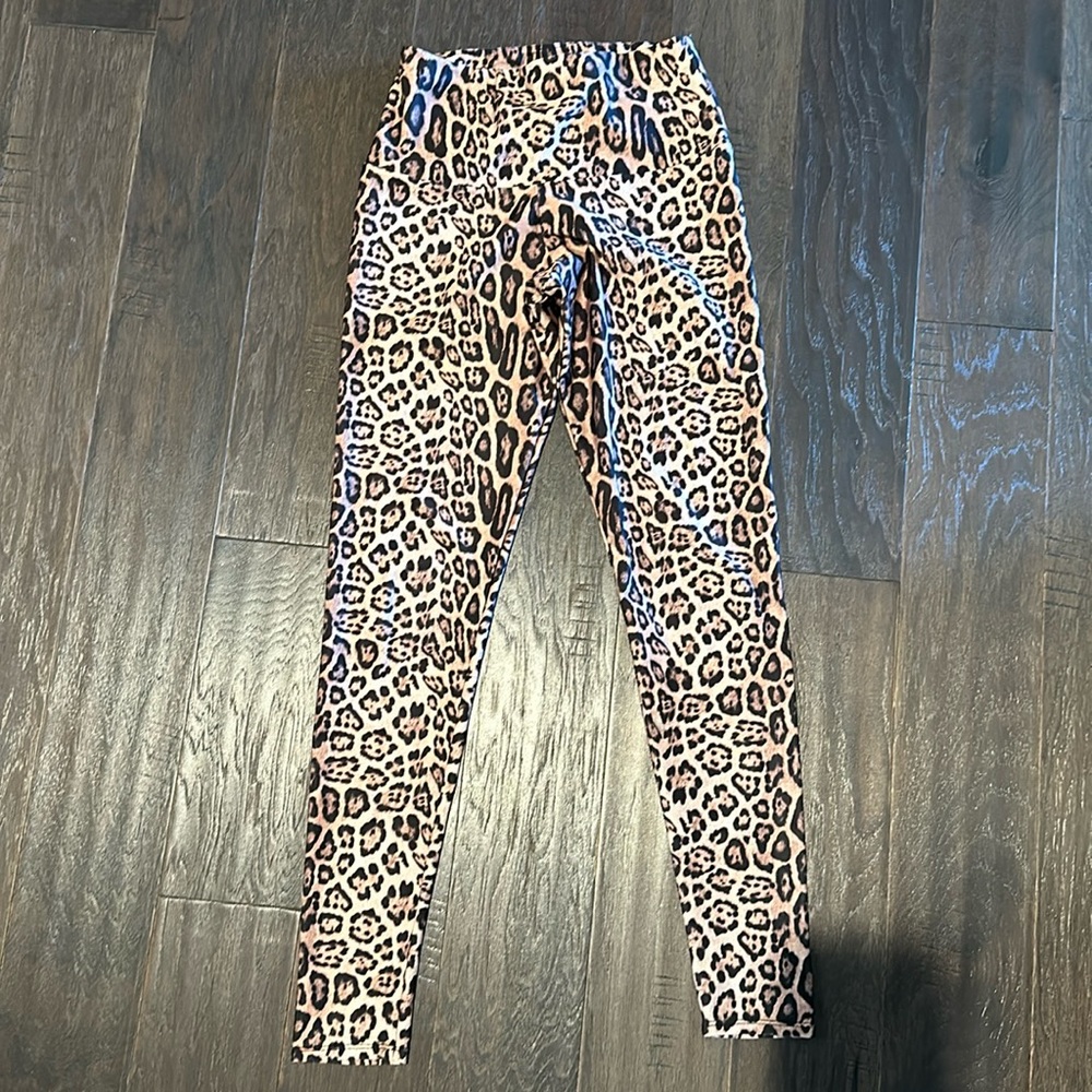 Onzie size s/m high rise legging